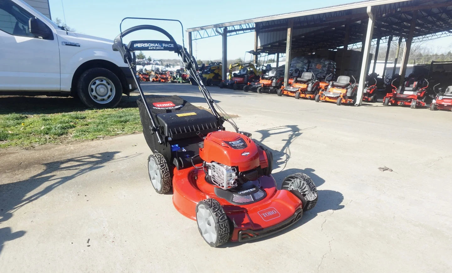 Toro 22″ Electric-Push Button Start Recycler Personal Pace Self-Propelled Gas Lawn Mower Nibeza Style