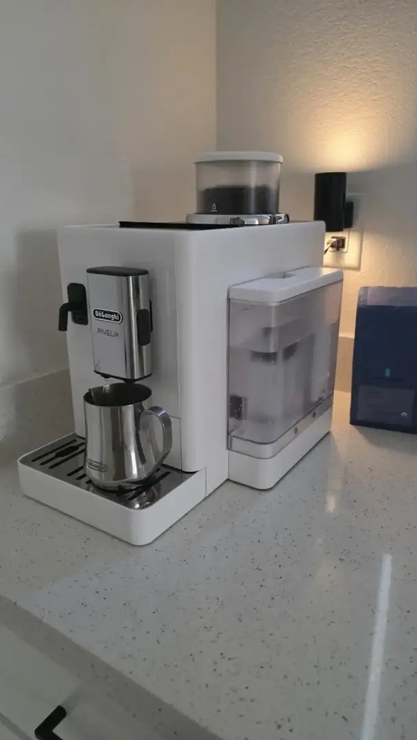 De’Longhi Rivelia Automatic Espresso Machine Nibeza Style